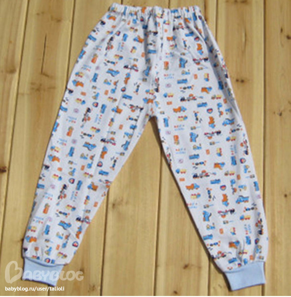 Штанишки пижамные с машинками размер 90, 100, цена 299р
