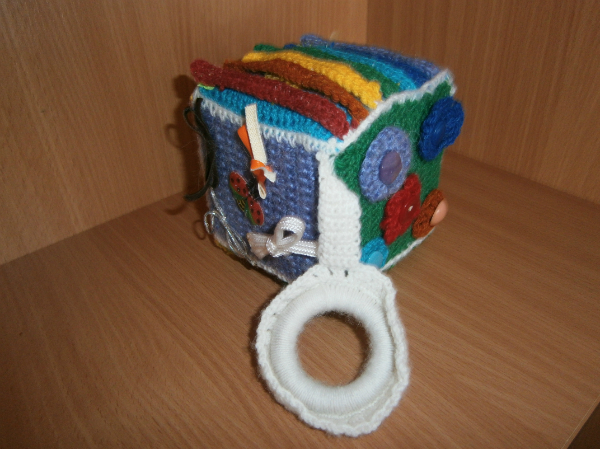 Наш кубик-развивашка.