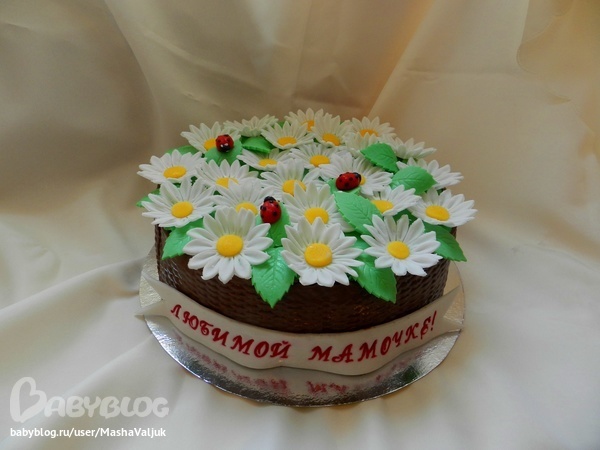 Торт корзина с цветами ромашками