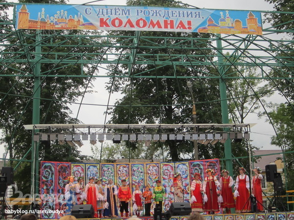 Поехали на дачу и случайно проехали поворот, и очутились в Коломне)