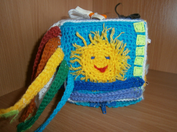 Наш кубик-развивашка.